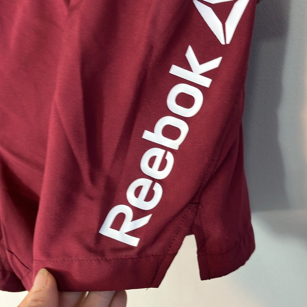 🔥 10 for $100 🔥 Reebok athletic running shorts burgundy elastic waistband New - Picture 3 of 9